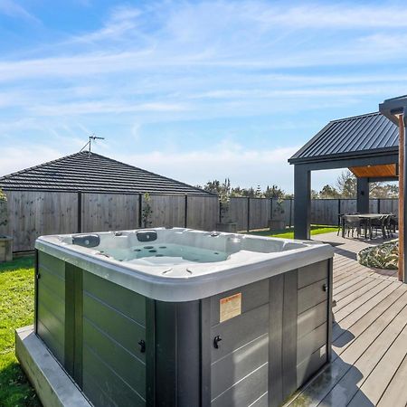 Regent Sanctuary - Martinborough Holiday Home Bagian luar foto