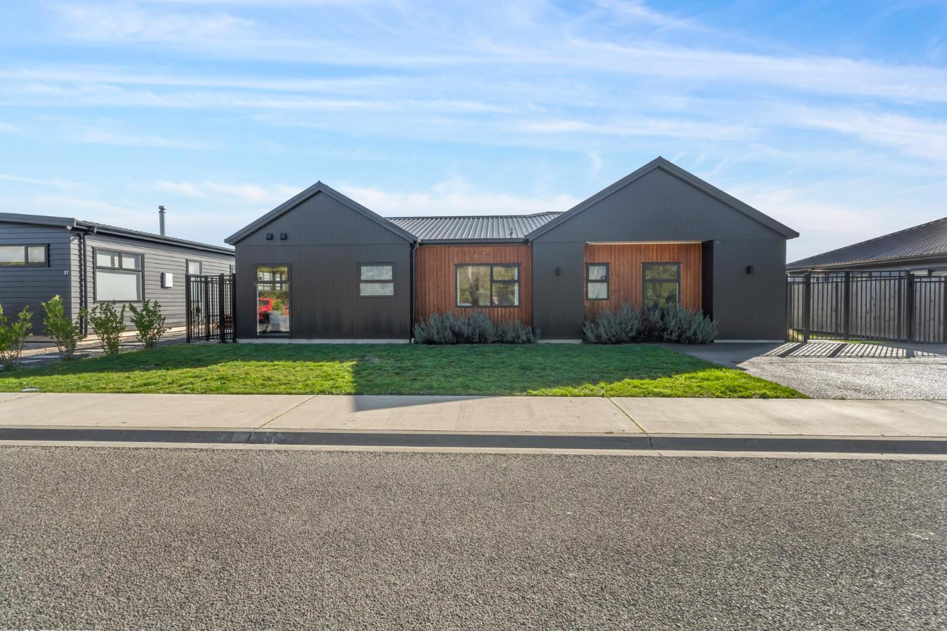 Regent Sanctuary - Martinborough Holiday Home Bagian luar foto