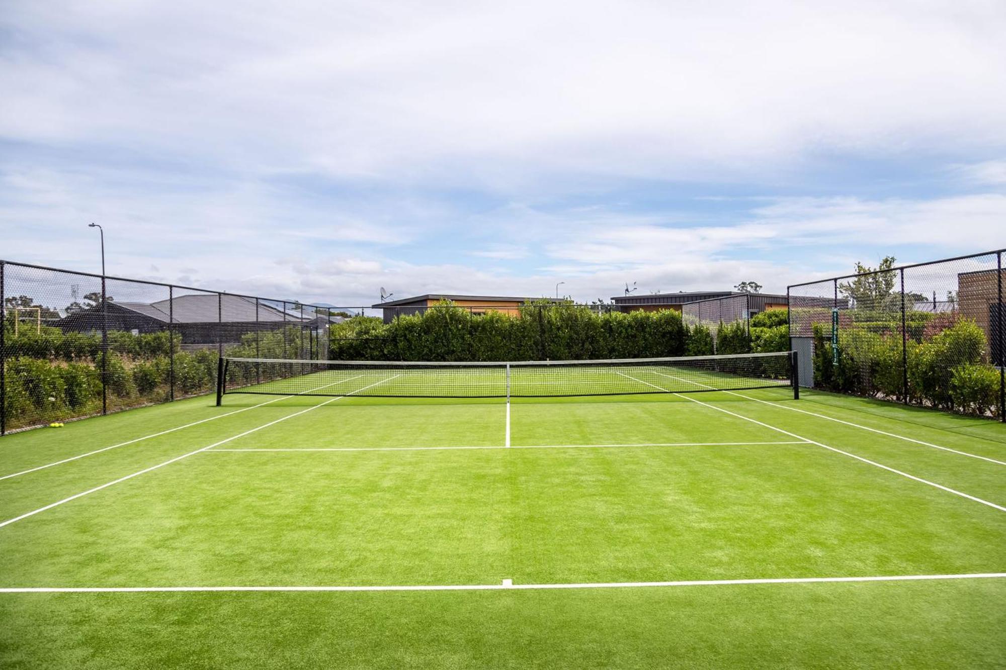 Regent Sanctuary - Martinborough Holiday Home Bagian luar foto